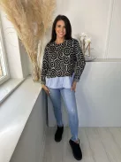 Lenge fazonú, rugalmas, puha, alul ingbetétes, kötött felső. (S-XL méretre ajánljuk.)