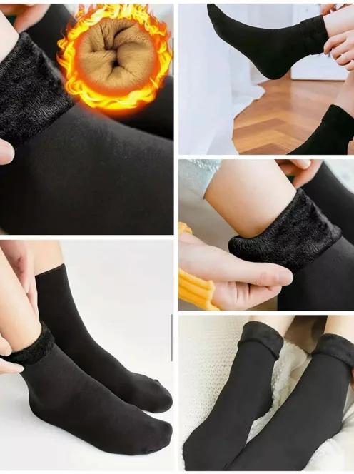 Rugalmas, pamut anyagú, belül bundás, puha, meleg, thermo zokni. 1 csomag / 2 pár zokni. (35-41 méretre ajánljuk.)
