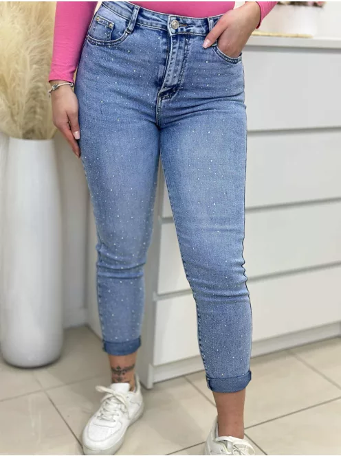 Kövekkel díszített mom fit farmer