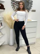 Kövekkel díszített mom fit farmer