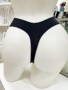 Extra rugalmas anyagú, mikroszálas, varrás nélküli, kényelmes tanga bugyi. A lézervágott bugyik láthatatlanok maradnak a szorosabb ruhák alatt is. (S-XXL méretekben.)