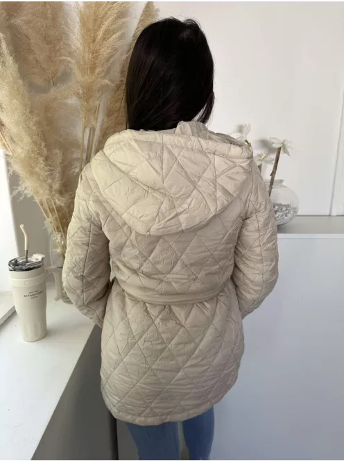 Bélelt, zsebes, kapucnis, megkötős, nem rugalmas, steppelt, vékony, átmeneti kabát. A Modell S méretet visel. (S-2XL méretekben.)
