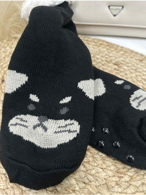 Pihe-puha bundás, csúszásgátlós, belebújós, mintás, kötött, zokni mamusz. (35-38 és 38-41-es méretekben.)