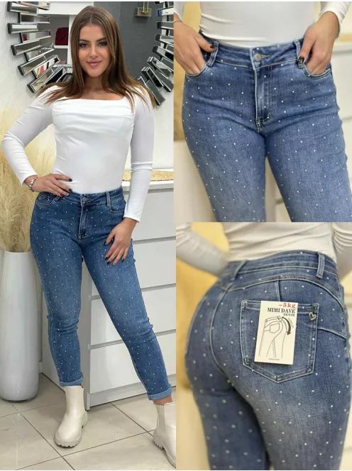 Kövekkel díszített, mom fit farmer