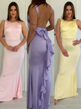   Prémium minőségú, rugalmas, fényes anyagú, szivacsbetétes, testhezálló, sellő fazonú, lycra ruha. (XS-M méretre ajánljuk.)