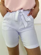 Extra rugalmas anyagú, magas, gumis derekú, zsebes, megkötős rövidnadrág. A Modell M/L méretet visel. (M/L, L/XL és XL/XXL méretekben.)