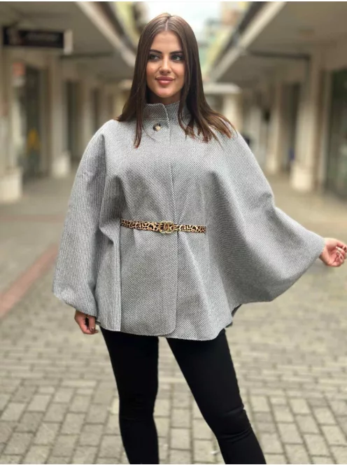 Szövet hatású, lenge fazonú, béleletlen, nem rugalmas anyagú, gombos, vékony, átmeneti poncsó övvel. (S-XL méretre ajánljuk.)
